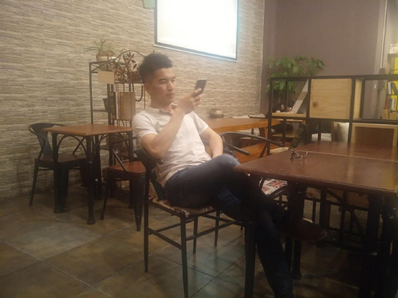 突然的自我的第二张照片--香港闪婚服务中心