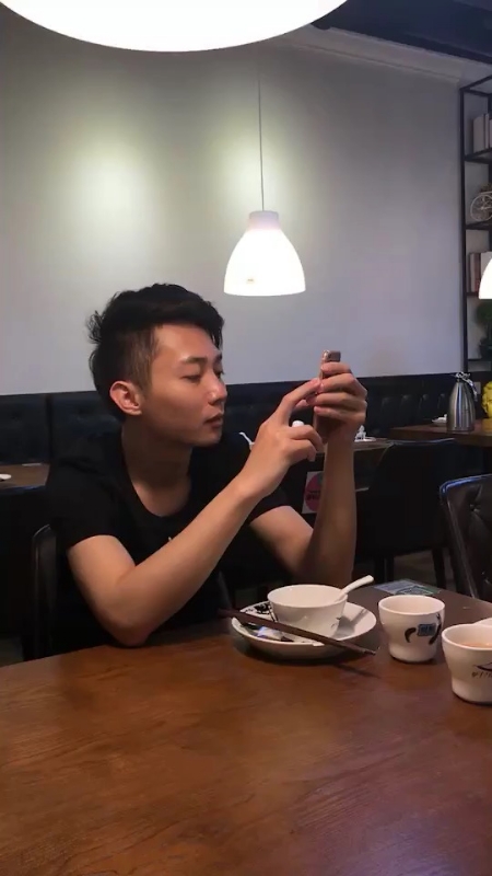 痊愈的第一张照片--香港闪婚服务中心