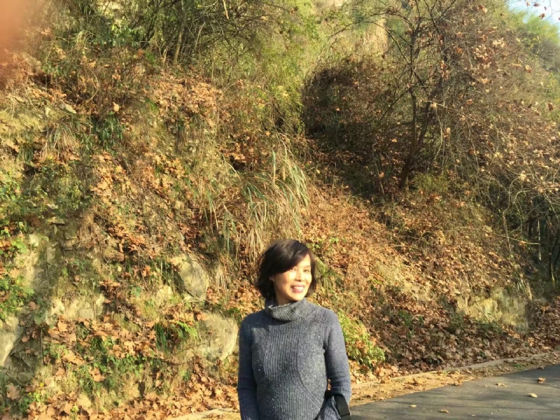 蠢蠢的第一张照片--香港闪婚服务中心