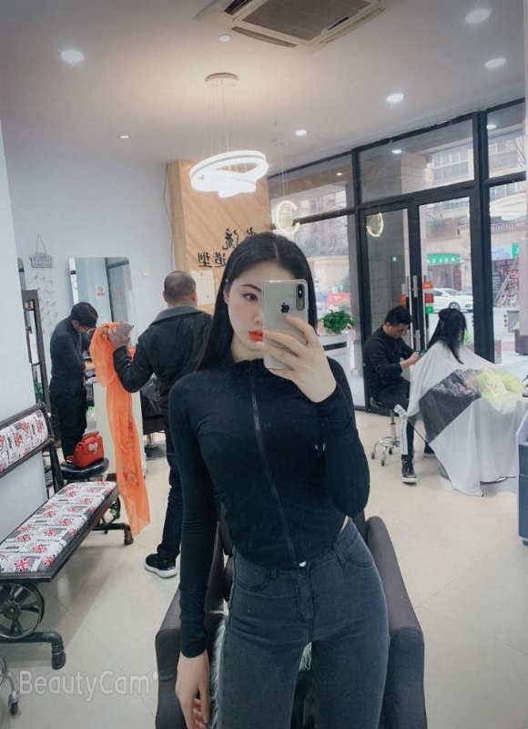 婷婷的第四张照片--香港闪婚服务中心