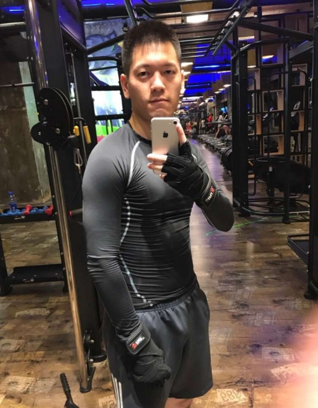 共赴此生的第一张照片--香港闪婚服务中心