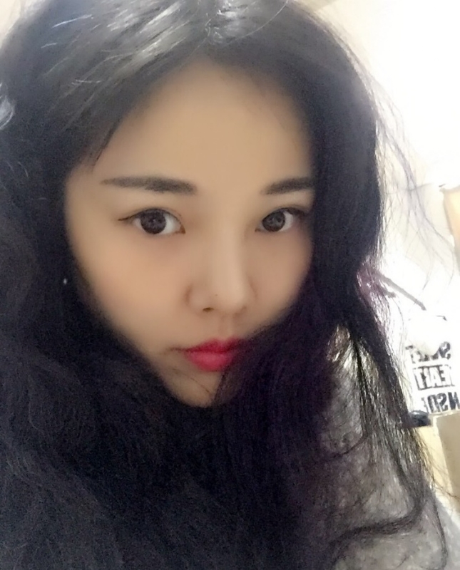 馨馨向荣的第二张照片--香港闪婚服务中心