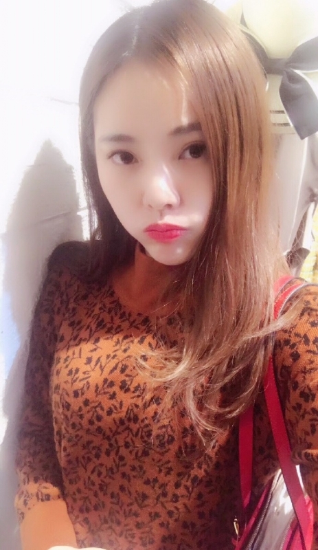 馨馨向荣的第三张照片--香港闪婚服务中心