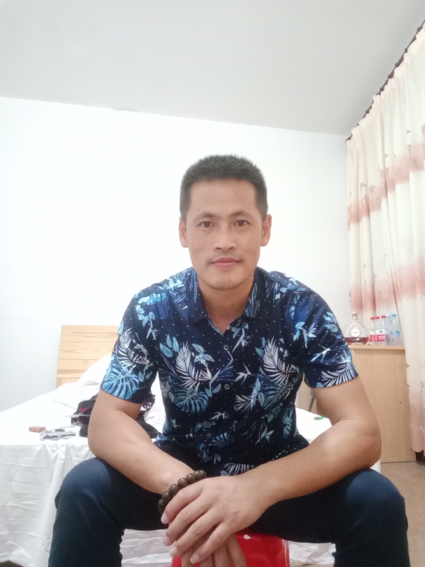 风雨夜归人的第二张照片--香港闪婚服务中心