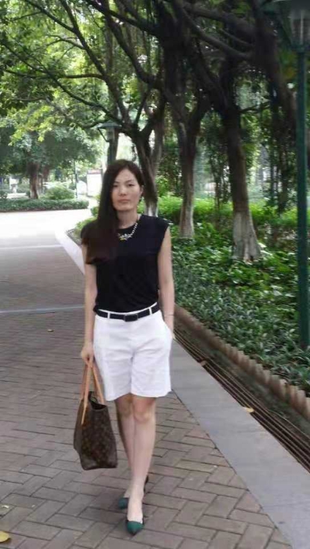 娟娟的第一张照片--香港闪婚服务中心