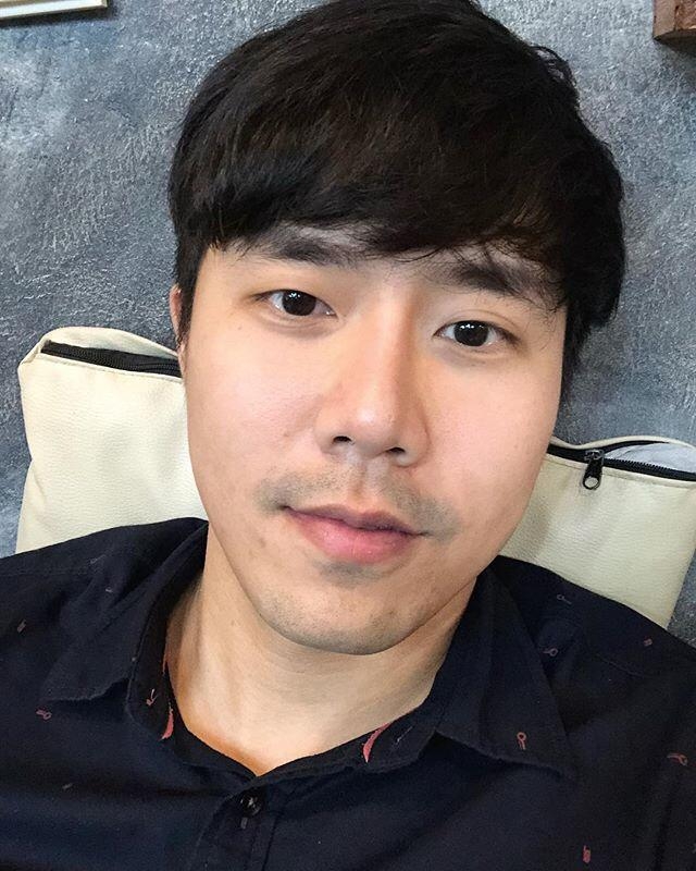 黎明的曙光的第一张照片--香港闪婚服务中心