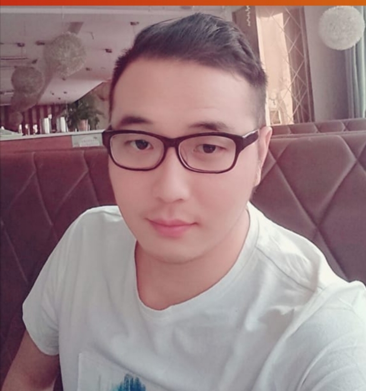 王儁的第一张照片--香港闪婚服务中心