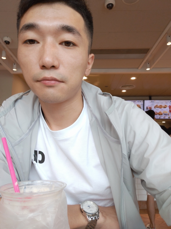须臾数年的第一张照片--香港闪婚服务中心