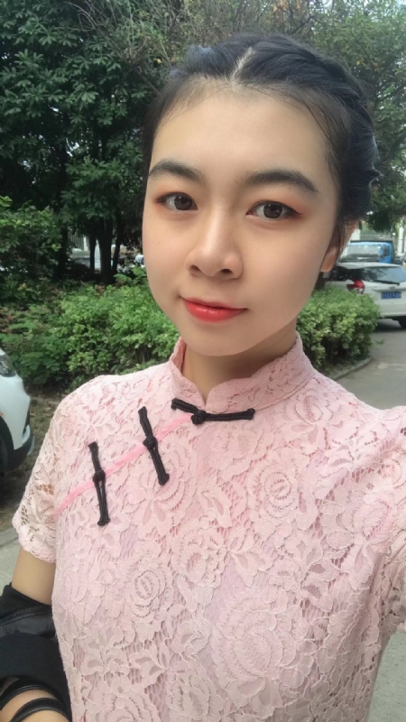 杨女士的第一张照片--香港闪婚服务中心