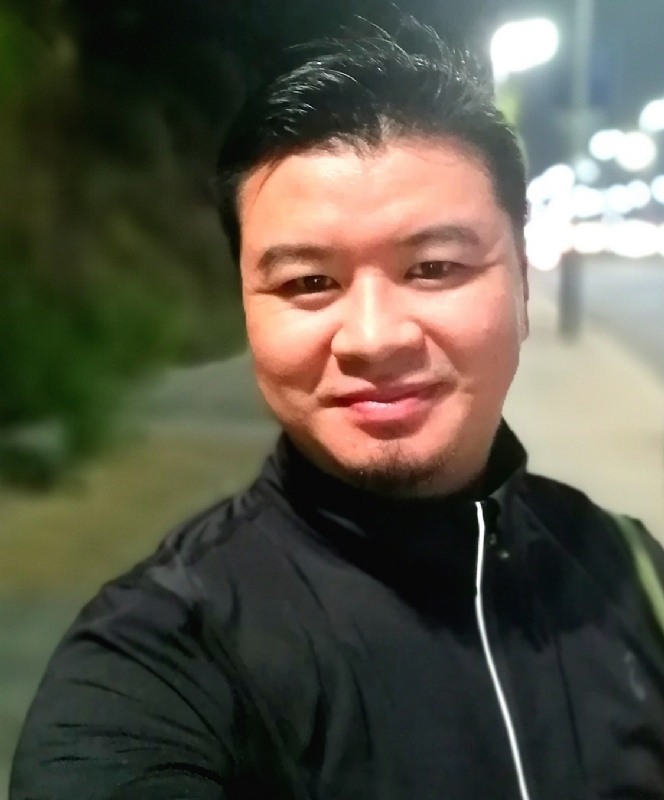 柏源的第一张照片--香港闪婚服务中心
