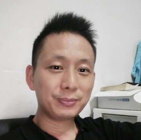 飘过的第一张照片--香港闪婚服务中心