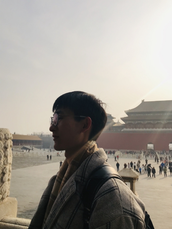 夏侯醉平的第二张照片--香港闪婚服务中心