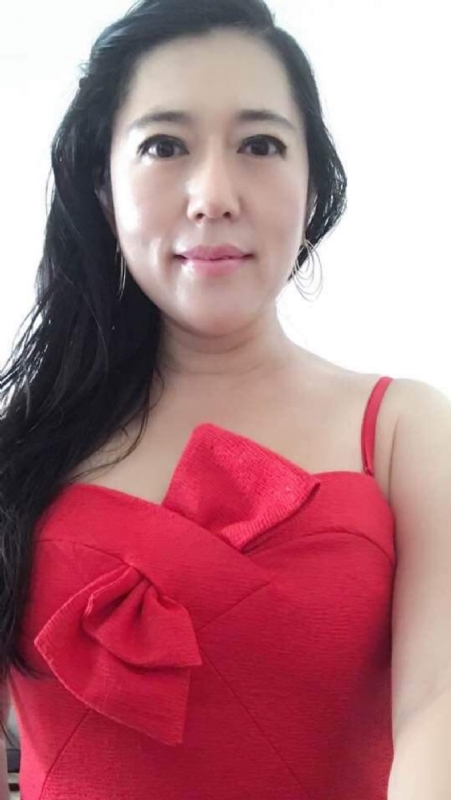菲菲的第一张照片--香港闪婚服务中心