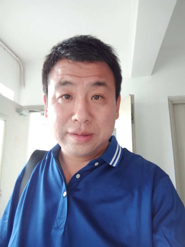 凌志男儿的第一张照片--香港闪婚服务中心