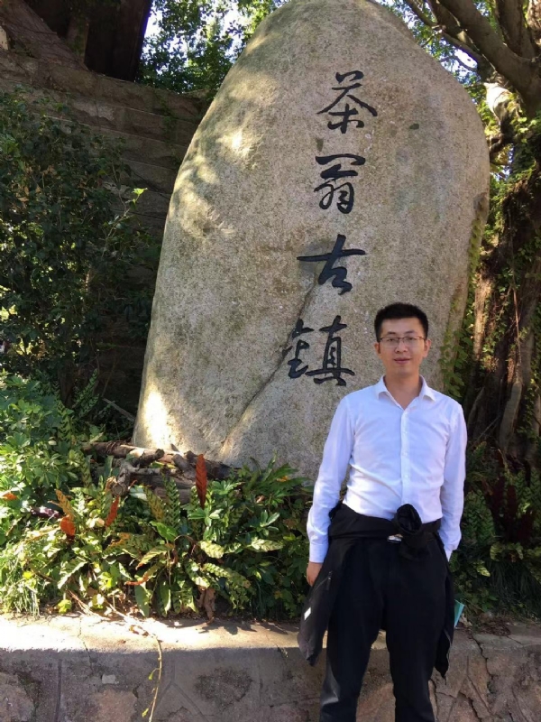 zw的第二张照片--香港闪婚服务中心