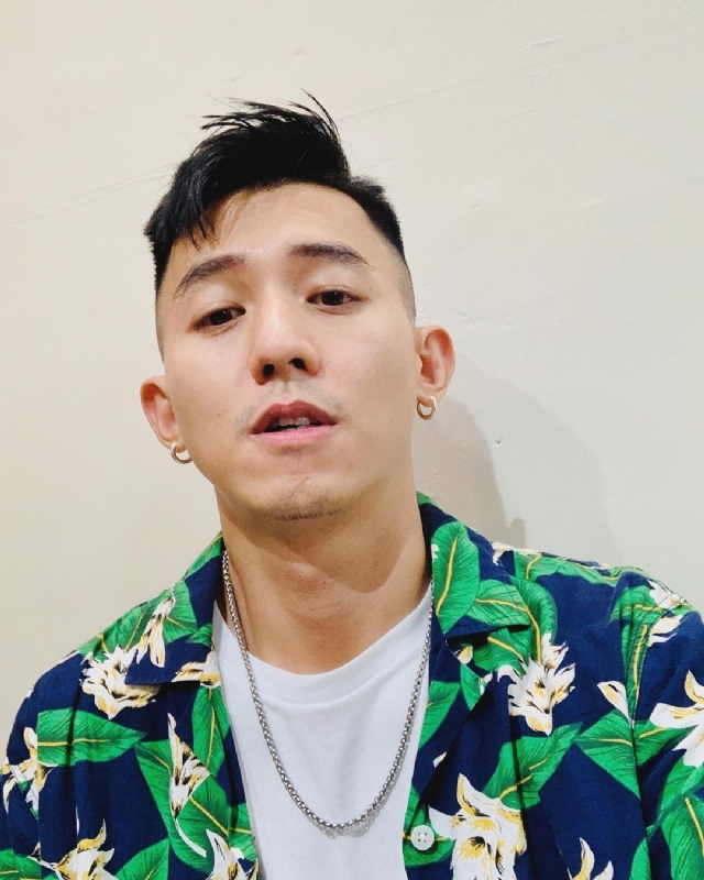 张智宸的第一张照片--香港闪婚服务中心