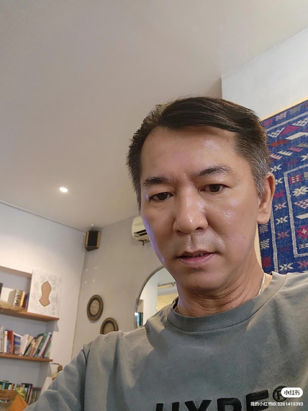 Gary黄的第一张照片--香港闪婚服务中心