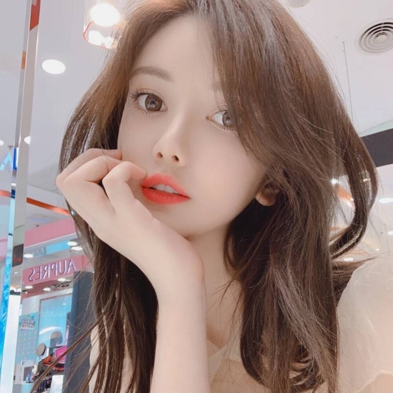 萱萱的第一张照片--香港闪婚服务中心