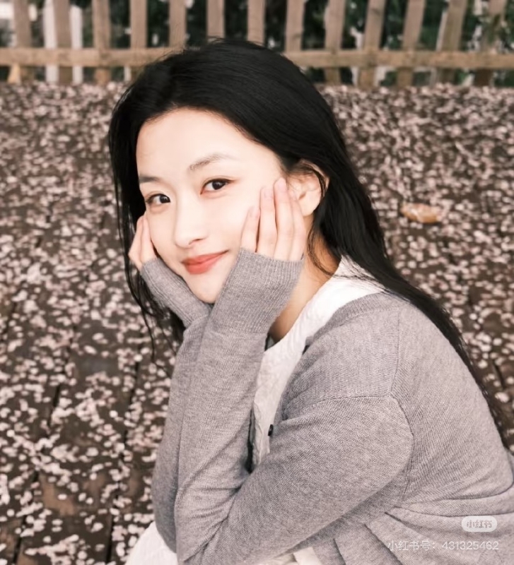 江小姐的第一张照片--香港闪婚服务中心