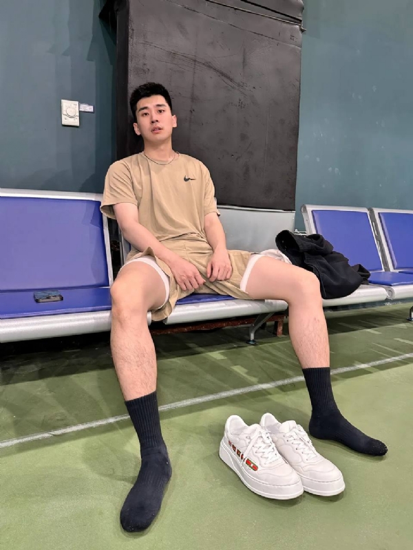淺安的第一张照片--香港闪婚服务中心