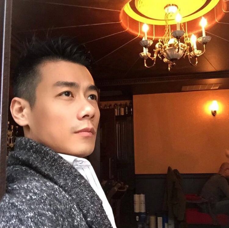 蓝天的第三张照片--香港闪婚服务中心